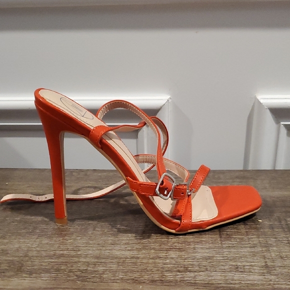 NIB! Red Strappy Heels - Picture 1 of 6